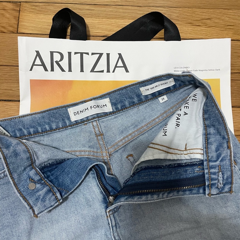 Aritzia Denim Forum Arlo ‘50s Short size 25 denim shorts summer casual classic